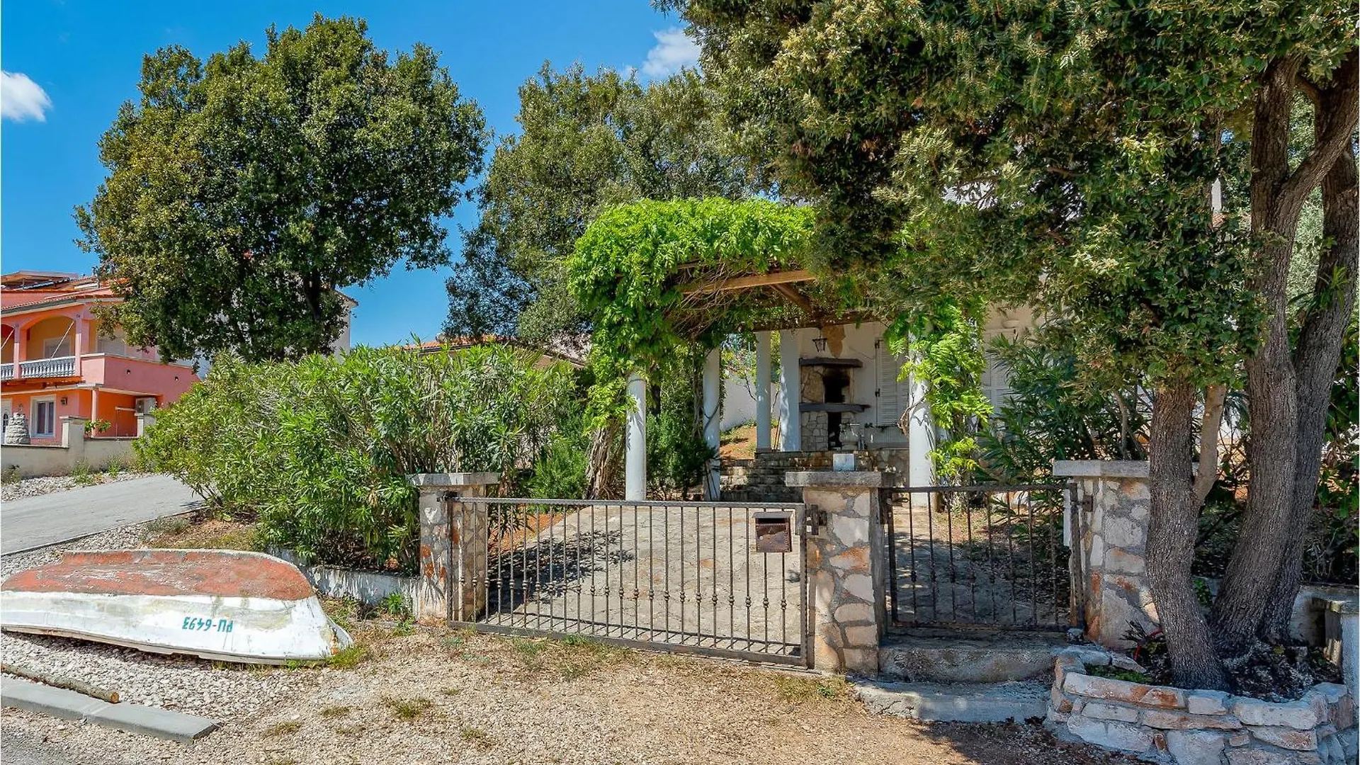 Cozy Home In Pavicini With Outdoor Swimming Pool 0*,  Kroatien